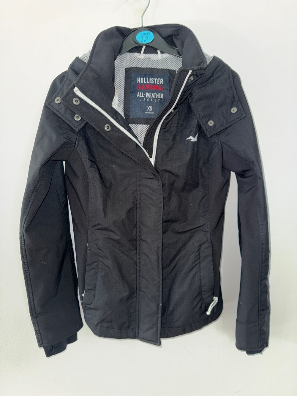 Hollister Co. Women's All-Weather Full-Zip Hooded Windbreaker Jacket Black XS